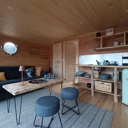 La Toue Vent D'anjou - Bateau Traditionnel De La Loire Tekne Angers