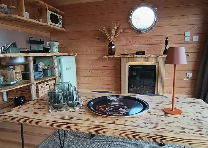 La Toue Vent D'anjou - Bateau Traditionnel De La Loire Tekne *
